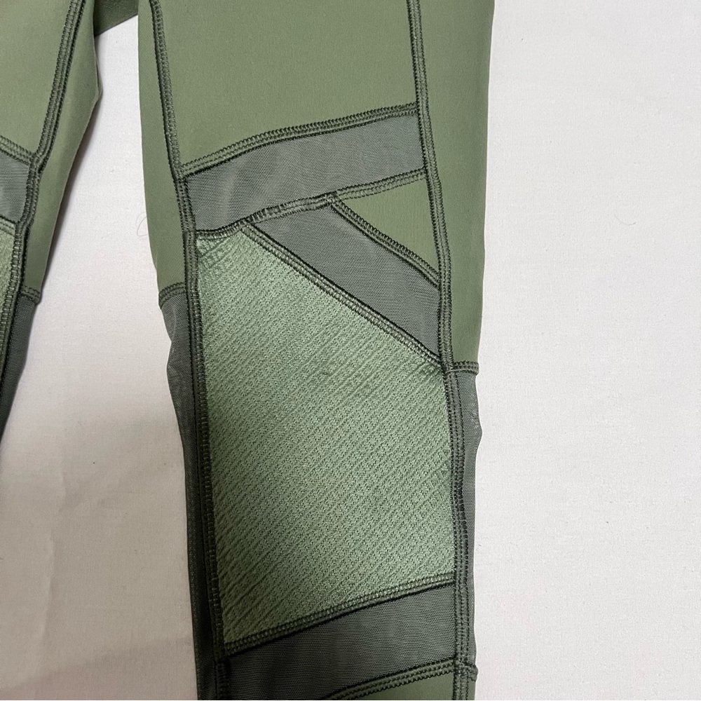 Green Mesh Panel Leggings - Picture 3 of 6